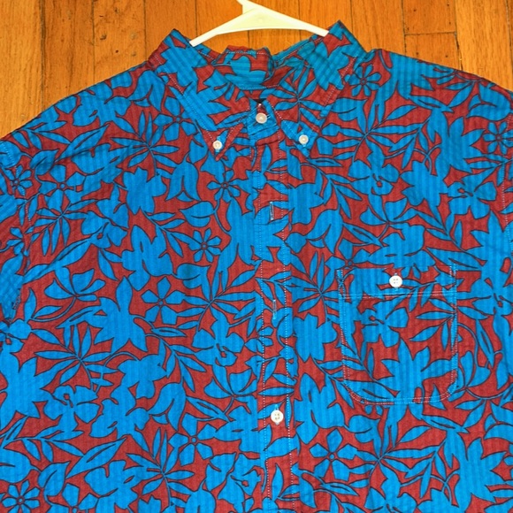 Lands end sea sucker button down - Picture 4 of 4